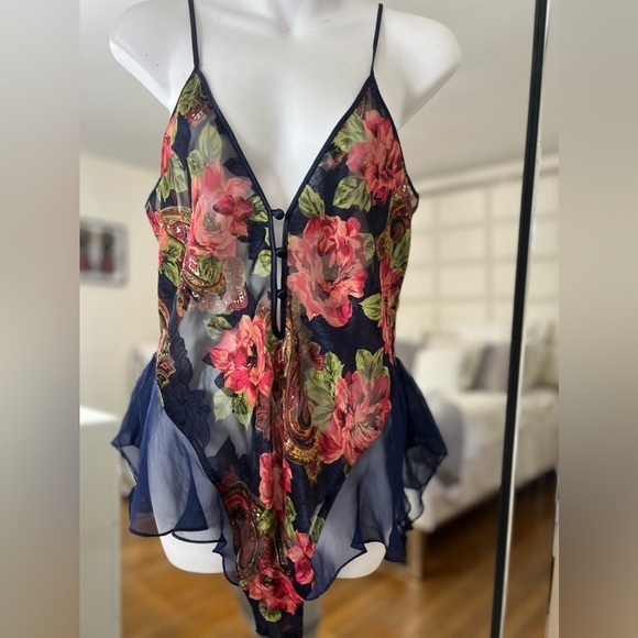 Vintage VICTORIA’S SECRET Satin Teddy Bodysuit - Picture 1 of 7
